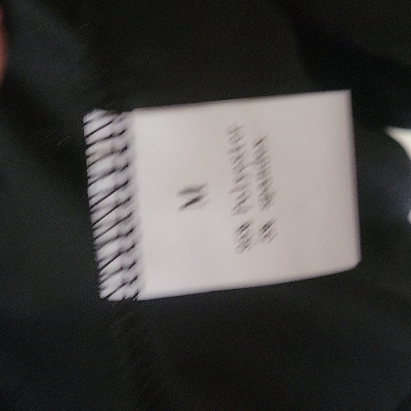 Elegant Black  Dress - Picture 5 of 5